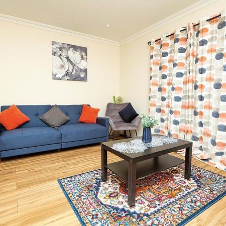 Surespring Apartment Erith Екстер'єр фото