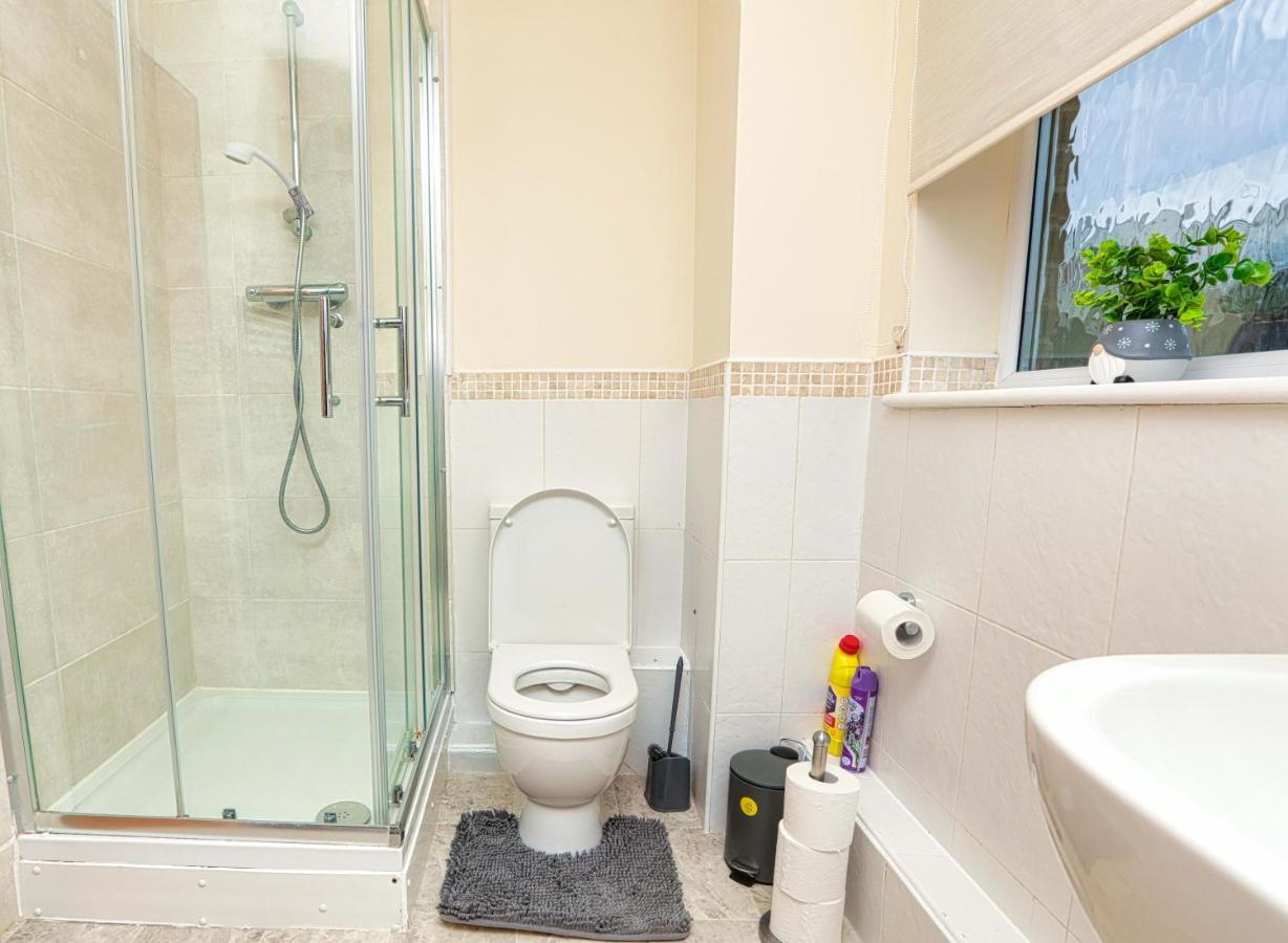 Surespring Apartment Erith Екстер'єр фото